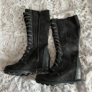 Below the knee wedge boots